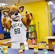 3377体育登陆-转折点密尔沃基雄鹿外线爆发;欧篮联今晨攻防权衡;更衣室稳定;高层口径保持一致