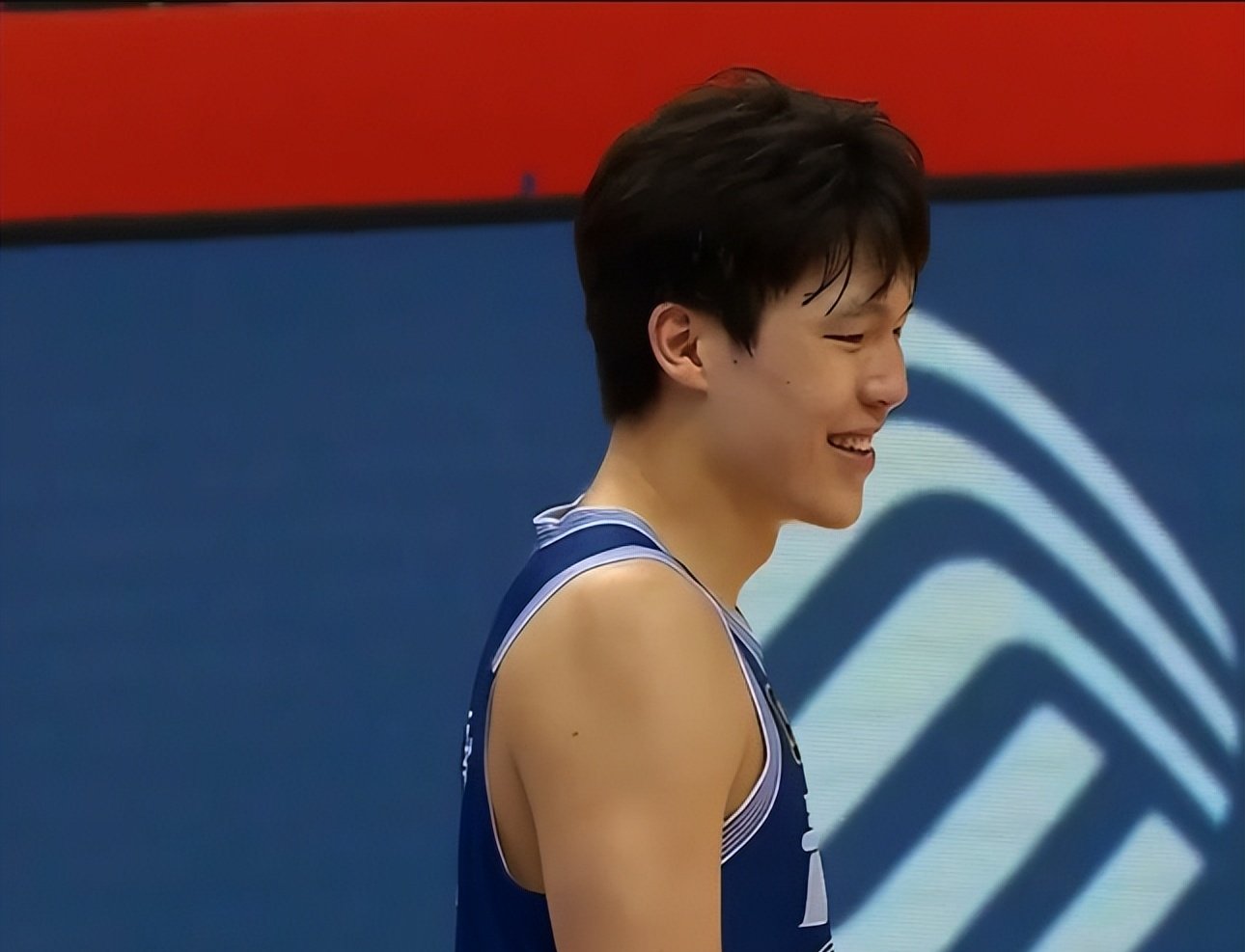 3377体育官网入口-赛前广厦男篮备战欧冠，复出首秀细节曝光，底气十足，控场能力受关注